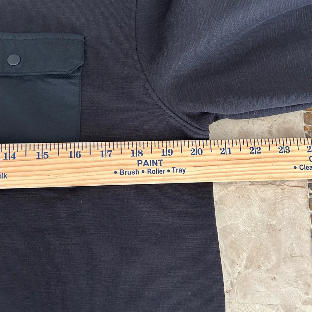 Calvin Klein Men's‎ Black Quarter-Zip Sweater Pullover with Chest Pocket Size M
